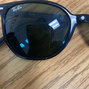 Black Ray Ban Elliot Sunglasses